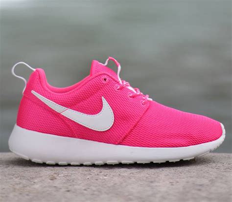 nike rosh run pink weiß|roshe shoes for sale.